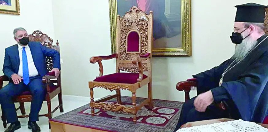 Χρυσόστομος για εμβολιασμούς: “Θα υπακούσουμε στην επιστήμη”