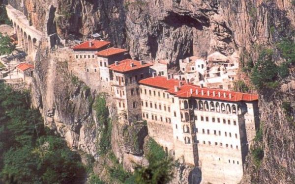 Διαμαρτυρία Βολοκολάμσκ Ιλαρίωνα για την Παναγία Σουμελά