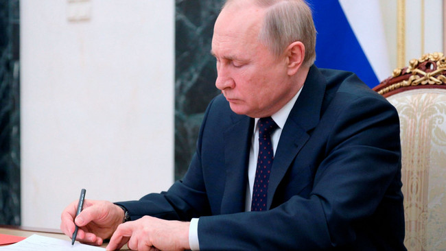 Αποκάλυψη Times: Μήνυμα από Ζελένσκι έδωσε στον Πούτιν ο Αμπράμοβιτς -«Πες του ότι θα τους συντρίψω»-απάντησε ο Ρώσος πρόεδρος