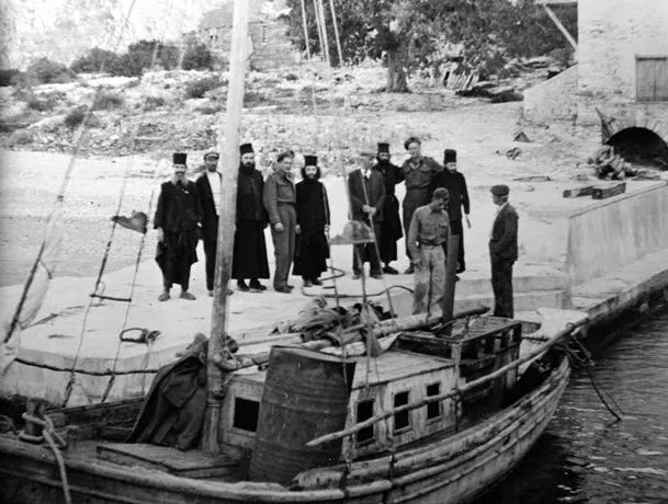 Γιατί οι μοναχοί στο Άγιον Όρος αρνήθηκαν να δεχτούν χρηματική αποζημίωση από τους συμμάχους για την διάσωση εκατοντάδων στρατιωτών από τους Ναζί . Η άγνωστη επίσκεψη των νεοζηλανδών αξιωματικών μετά τον πόλεμο – ΜΗΧΑΝΗ ΤΟΥ ΧΡΟΝΟΥ