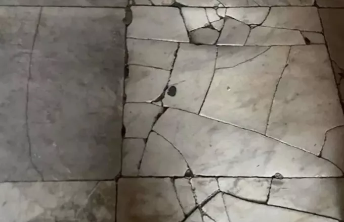 Νέα βεβήλωση στην Αγία Σοφία: Νέες εικόνες ντροπής- Έσπασαν μάρμαρα στο εσωτερικό του ναού