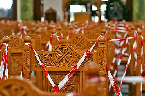 Μηδενικὸς ὁ κίνδυνος μεταδόσεως εἰς χώρους λατρείας καὶ πολιτισμοῦ