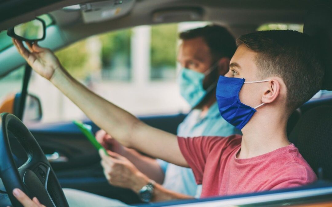 Τα Νέα μέτρα για τη χρήση μάσκας: Τι ισχύει σε αυτοκίνητα, ταξί, λεωφορεία