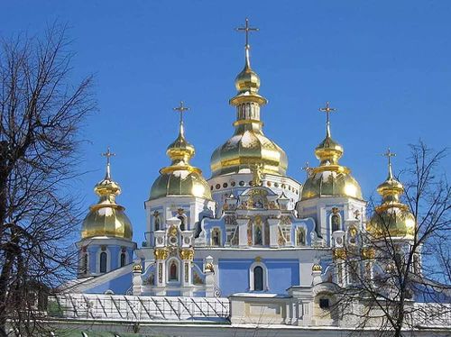 Αρπαγές Ναών στην περιφέρεια του Κιέβου και ξυλοδαρμός Ιερέως από τους σχισματικούς