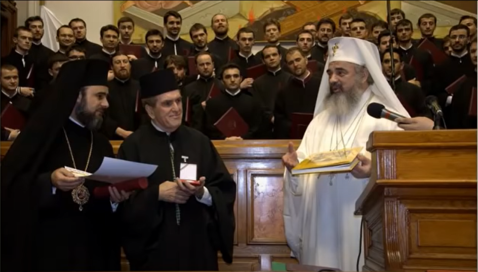 “15 ΑΥΓΟΥΣΤΟΥ ΕΣΠΕΡΙΟΙ ΥΜΝΟΙ ΤΗΣ ΚΟΙΜΗΣΕΩΣ ΤΗΣ ΘΕΟΤΟΚΟΥ-ΨΑΛΛΕΙ Ο ΘΕΟΔΩΡΟΣ ΒΑΣΙΛΙΚΟΣ-” στο YouTube