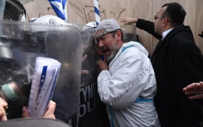 Τα πέντε «γιατί» στην αναστολή των υγειονομικών