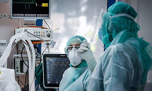 Η σοβαρή νόσηση από κορωνοϊό είναι σπάνια σε ανεμβολίαστους