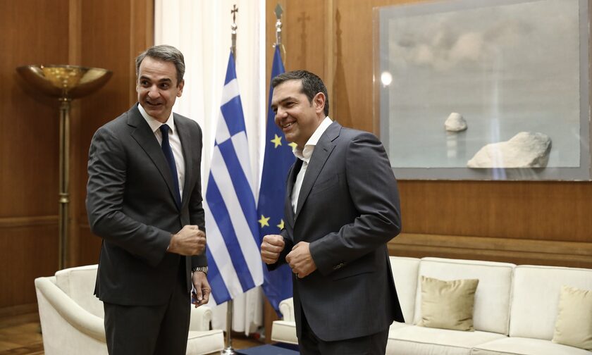 H κυβέρνηση του Μητσοτάκη «κλείνει το μάτι» στον ΣΥΡΙΖΑ (για τους γάμους των ομοφυλοφίλων).      30/07/2022