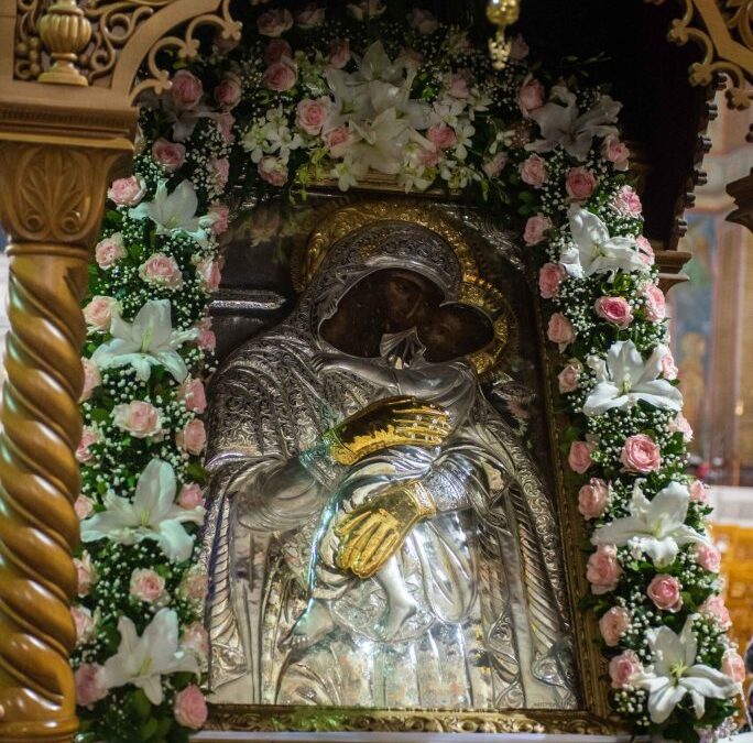 Εόρτασε η Ορθοδοξία – Με μεγάλες τιμές εκδηλώσεις σε Τήνο, Πάρο και Παναγία Σουμελά.