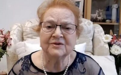 Απίθανο: Πεθαμένη στη Βρετανία… “μίλησε στην κηδεία της” και απάντησε σε ερωτήσεις συγγενών – Πώς έγινε [βίντεο]