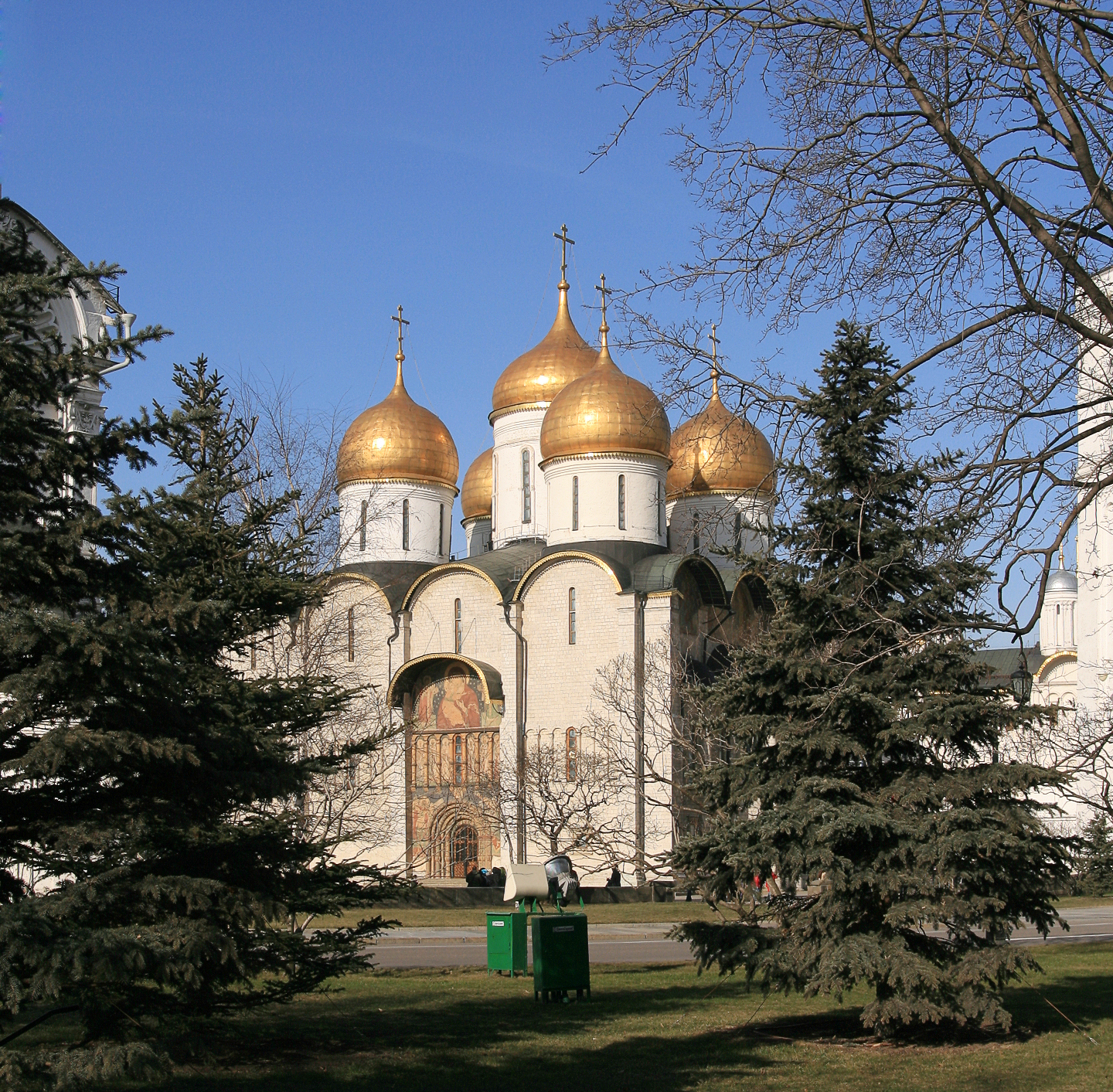 MoscowKremlin_AssumptionCathedral1