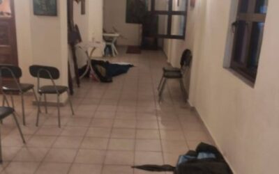 Σαμοθράκη: Τουρίστες… κατασκήνωσαν σε ναό – Δείτε φωτογραφίες