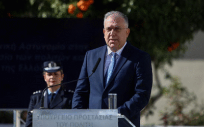Εντολή Θεοδωρικάκου για πειθαρχικό έλεγχο του αστυνομικού που συνομιλούσε με την 12χρονη στα Σεπόλια