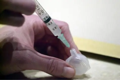 ΚΑΘΟΛΙΚΟΣ ΔΙΑΚΟΣ- ΝΟΣΟΚΟΜΟΣ ΚΑΤΗΓΟΡΕΙΤΑΙ ΟΤΙ ΣΚΟΤΩΣΕ ΕΚΑΤΟΝΤΑΔΕΣ ΑΣΘΕΝΕΙΣ ΜΕ ΠΑΡΑΝΟΜΗ ΕΥΘΑΝΑΣΙΑ