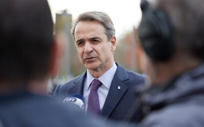 Πανικός στο Μαξίμου από τις αποκαλύψεις του Documento – Ραγδαίες πολιτικές εξελίξεις με τη λίστα της υποκλοπής