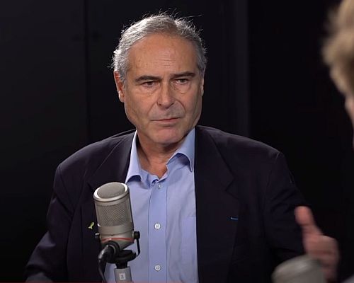 Καθηγητής Λοιμωξιολογίας Christian Perronne: στην μετεμβολιακή περίοδο τριπλασιάστηκαν οι καρκίνοι