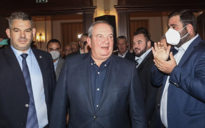 ΣΚΑΝΔΑΛΟ ΠΑΡΑΚΟΛΟΥΘΗΣΕΩΝ