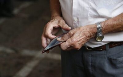Κυβέρνηση Μητσοτάκη: «Κλέβουν» 500.000 παλαιούς συνταξιούχους