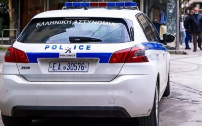 Σπάρτη: Συμμορία «ρημάζει» αυτοκίνητα έξω από νεκροταφείο