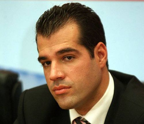 Ο Πλεύρης διαλύει το ΕΣΥ