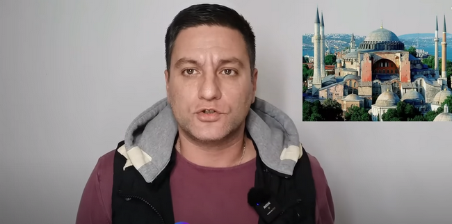 Δείτε το βίντεο “ΠΑΡΑΜΙΛΑΝΕ ΣΤΗΝ ΤΟΥΡΚΙΑ! Τι ανακάλυψαν στην ΑΓΙΑ ΣΟΦΙΑ!” στο YouTube