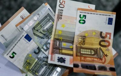 Κατώτατος μισθός: Και επίσημα αυξάνεται από την 1η Απριλίου στα 780 ευρώ
