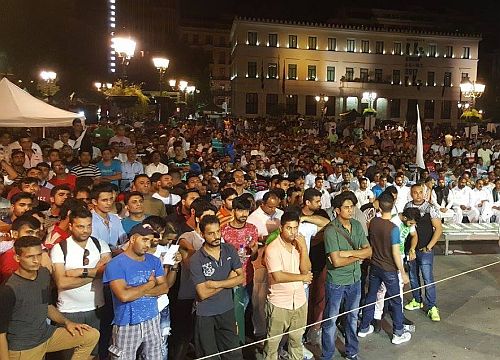 Ο Α.Τσίπρας ετοιμάζει χιλιάδες ελληνοποιήσεις αλλοδαπών