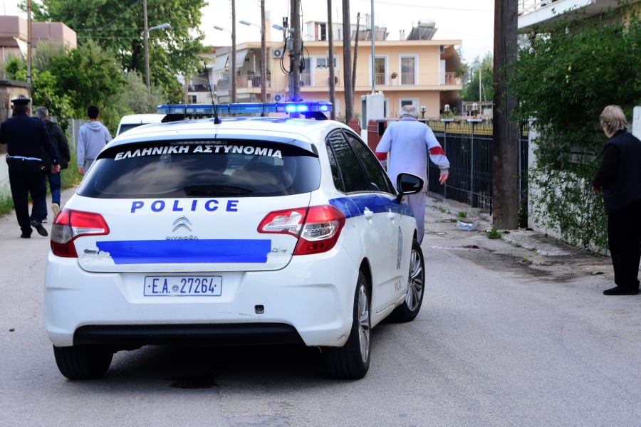 Διόνυσος: Δύο άτομα συνελήφθησαν για εμπρησμό από πρόθεση