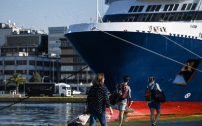 Απίστευτη περιπέτεια έζησε μια μητέρα με τα δύο της παιδιά που ήθελε να ταξιδέψει από τον Πειραιά προς Κρήτη.