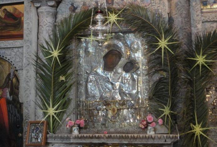 ΠΑΝΑΓΊΑ ΕΚΑΤΟΝΤΑΠΥΛΙΑΝΉ ΠΆΡΟΥ ΝΑΌΣ ΚΑΙ ΠΑΡΕΚΚΛΉΣΙΑ