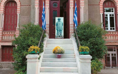 Επέτειος 28ης Οκτωβρίου 1940 – Κοσμοσυρροή στην οικία Μεταξά, εκεί που ακούστηκε το ιστορικό «Όχι» – Δείτε φωτογραφίες