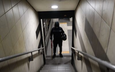 Μοναστηράκι επεισόδια: «Καψ’ τους ρε» – Η επίθεση ακροδεξιών σε συρμό του ΗΣΑΠ