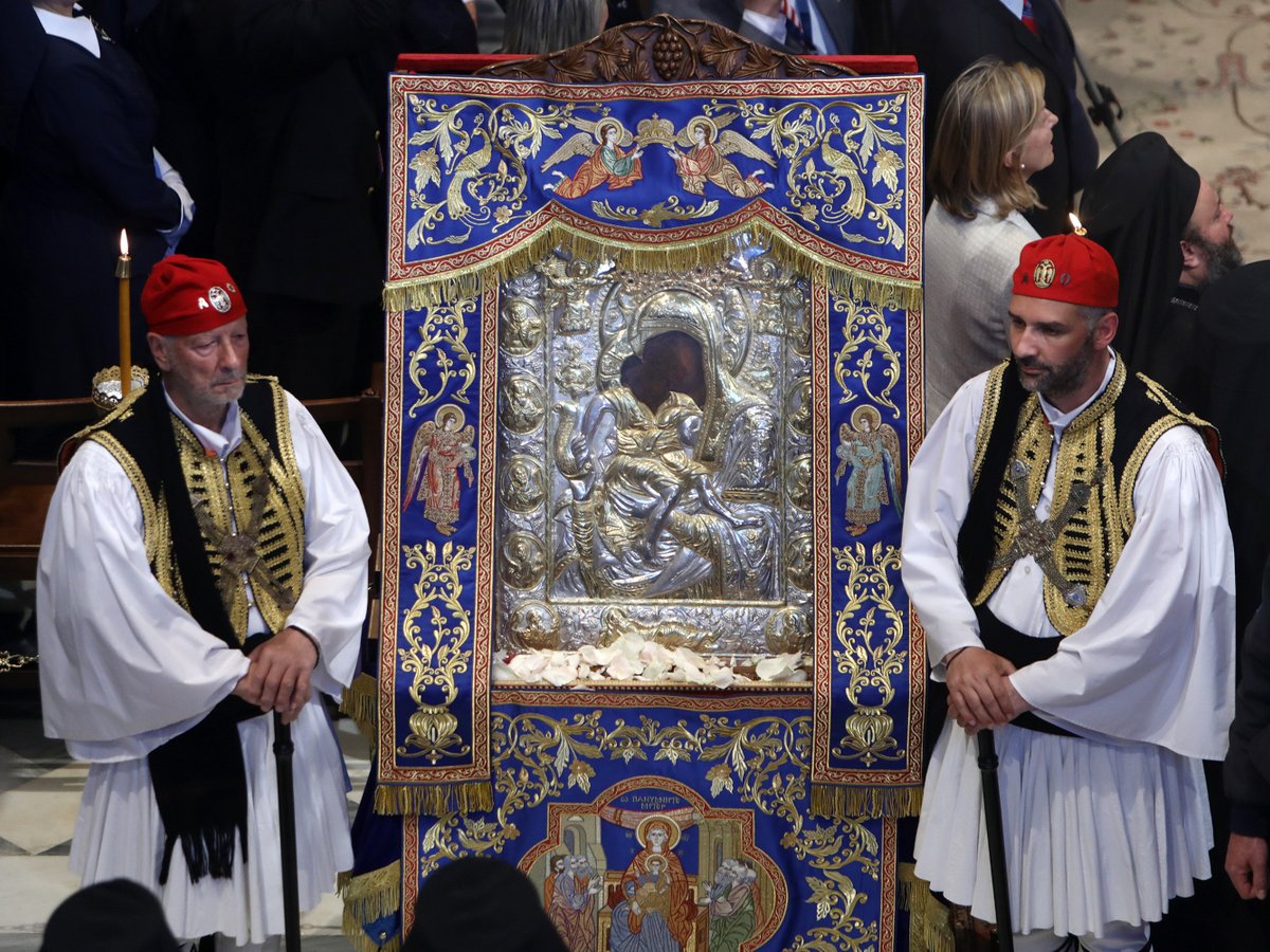 ΠΑΝΑΓΙΑ ΑΞΙΟΝ ΕΣΤΙΝ