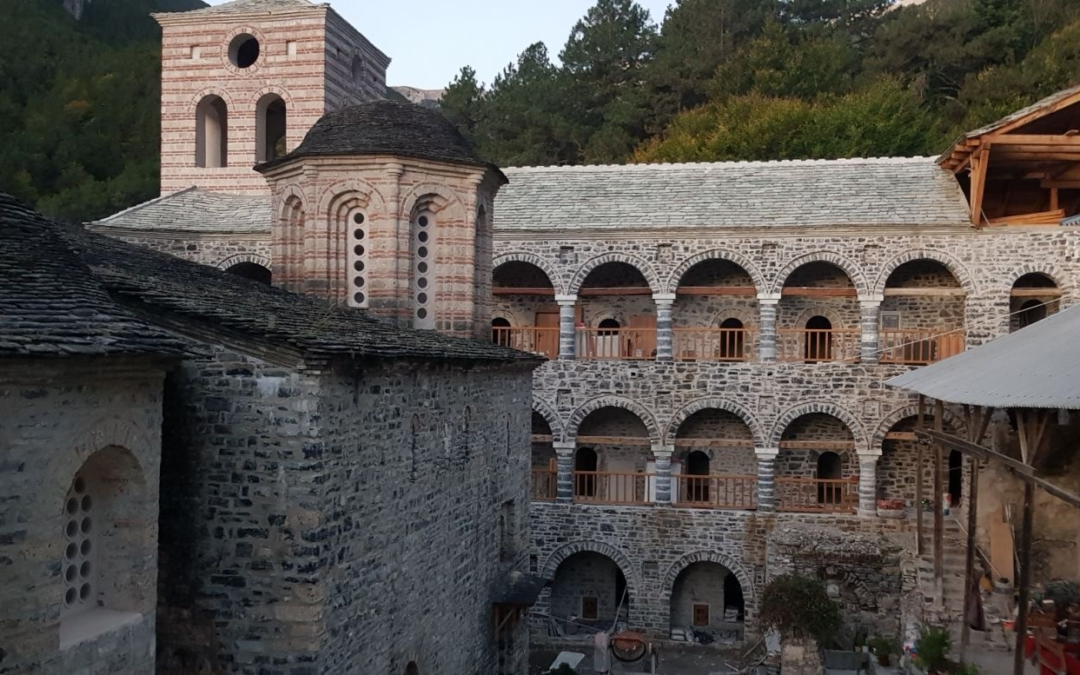 Κατερίνη: Συγκίνηση για μοναχούς και προσκυνητές στην αναστηλωμένη μονή του Αγίου Διονυσίου