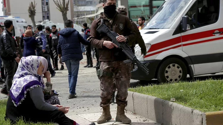 Τουρκία: Επίθεση ενόπλων σε δικαστικό μέγαρο της Κωνσταντινούπολης