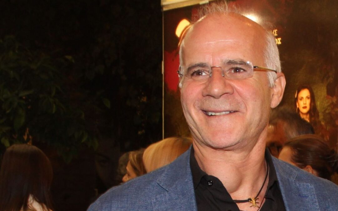 Γιώργος Μητσικώστας: “Είμαι υπέρ του φυσιολογικού, ένας άντρας με μία γυναίκα”