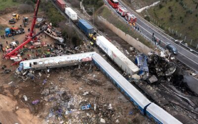 Τέμπη: Υπήρχε παράνομο εύφλεκτο υλικό στην εμπορική αμαξοστοιχία;