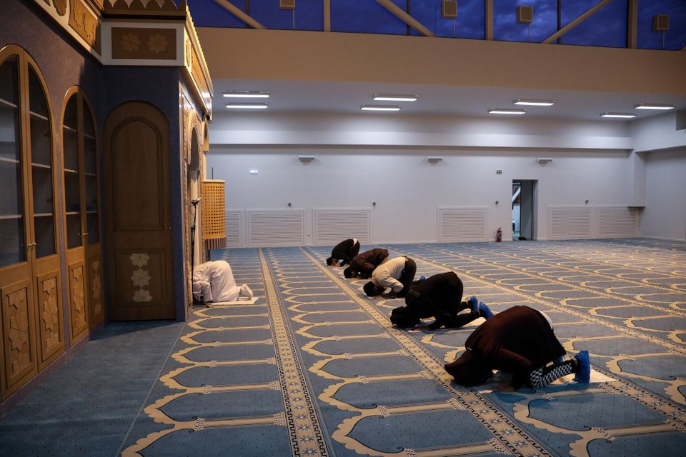 Η ΓΕΡΜΑΝΊΑ ΚΑΙ Η Ε.Ε. ΕΞΙΣΛΑΜΊΖΟΝΤΑΙ