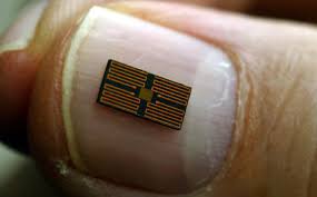 ΤΣΙΠΑΡΙΣΜΈΝΟΣ ΕΛΛΗΝΟΑΜΕΡΙΚΑΝΌΣ ΔΕΝ ΜΠΟΡΟΎΣΕ ΝΑ ΚΟΙΝΩΝΉΣΕΙ