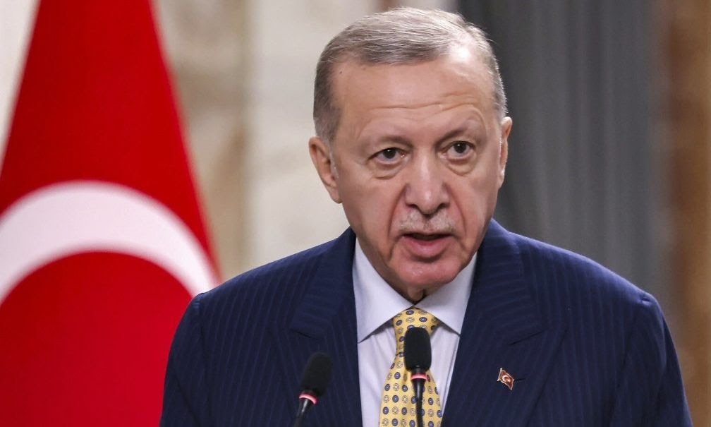 Ο ΕΡΝΤΟΓΆΝ ΚΑΛΕΊ ΤΟΥΣ ΤΟΎΡΚΟΥΣ ΣΤΗΝ ΤΟΥΡΚΊΑ – ΛΈΕΙ ΌΧΙ ΣΤΗΝ Ε.Ε.