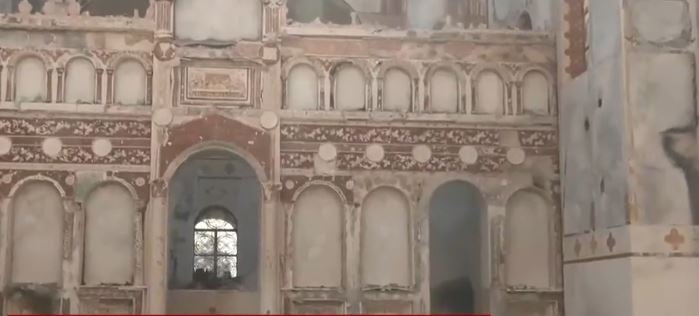 Φωτιά στην Ηλεία: Εικόνες καταστροφής σε εκκλησία στην Απιδούλα – Κατέρρευσε η οροφή, έλιωσαν μέχρι και τα μανουάλια