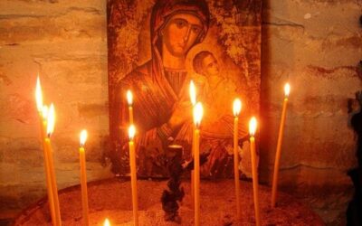 Να γιατί δεν πρέπει να σβήνονται γρήγορα τα κεριά των πιστών στις Εκκλησίες
