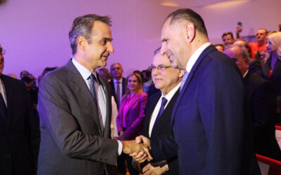 «Φρένο» από το Μαξίμου σε ερωτήσεις για τα ελληνοτουρκικά – Briefing Γεραπετρίτη σε γαλάζιους βουλετές