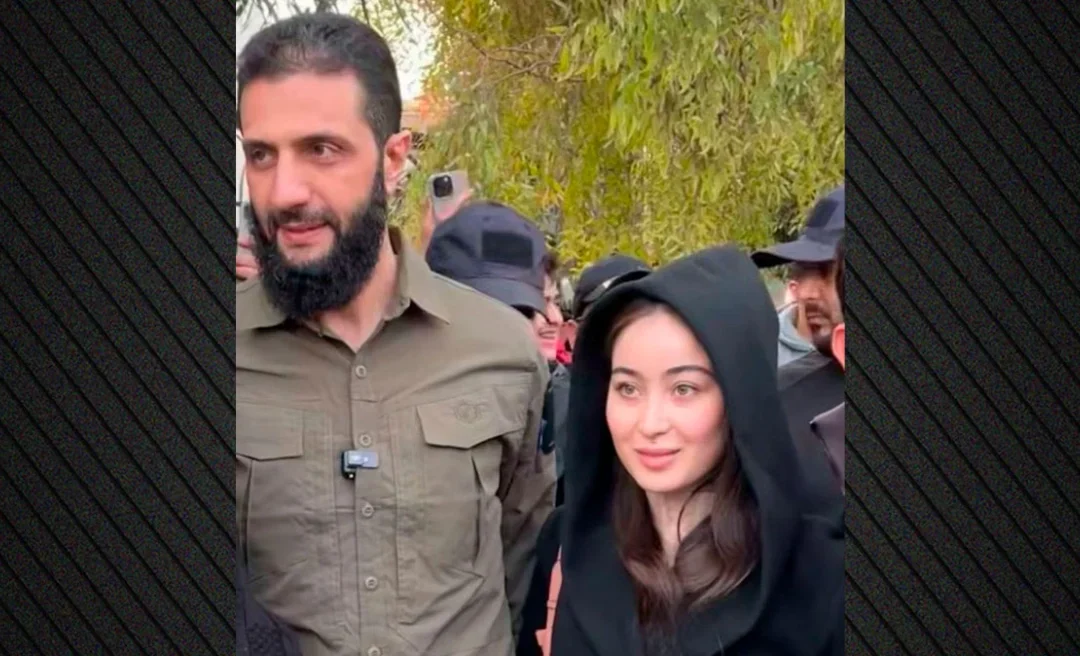 Συρία: O αλ Τζολάνι ζήτησε από γυναίκα να καλύψει τα μαλλιά της για να βγουν φωτογραφία