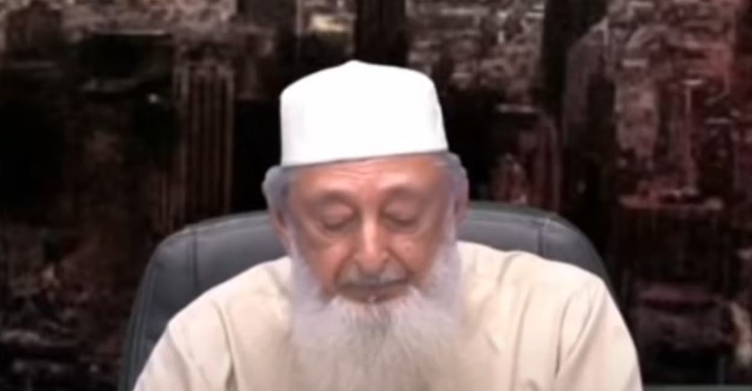 “Προφητεία για την Κωνσταντινούπολη και την Αγιά Σοφιά. Μιλά ο Sheikh Imran Hosein” στο YouTube