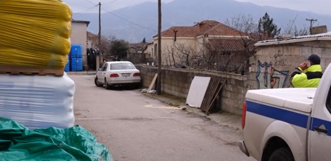 Δείτε το βίντεο “Λάρισα Τον έναν τον σκότωσε γιατί τον εξαπάτησε ενώ ο άλλος την πλήρωσε άδικα 100225” στο YouTube