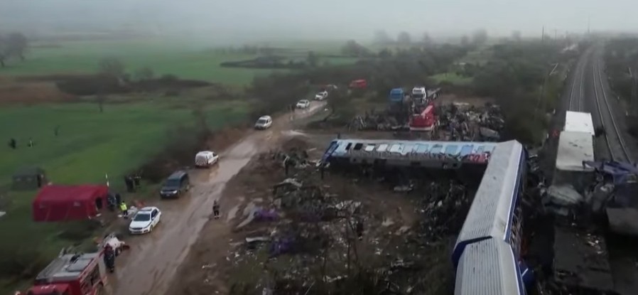 Η ΚΥΒΈΡΝΗΣΗ ΔΙΧΆΖΕΙ ΤΟΥΣ ΠΟΛΊΤΕΣ ΓΙΑ ΤΆ ΤΈΜΠΗ