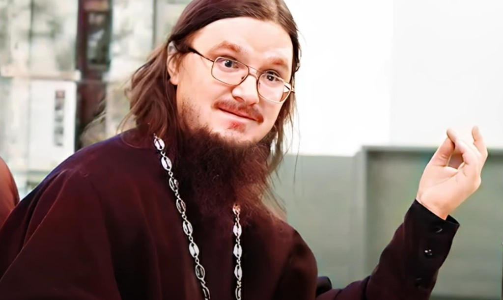 “Δολοφόνησαν 34χρονο Ιερέα στην Εκκλησία του Αγίου Θωμά την ώρα που έκανε τον Εσπερινό” στο YouTube