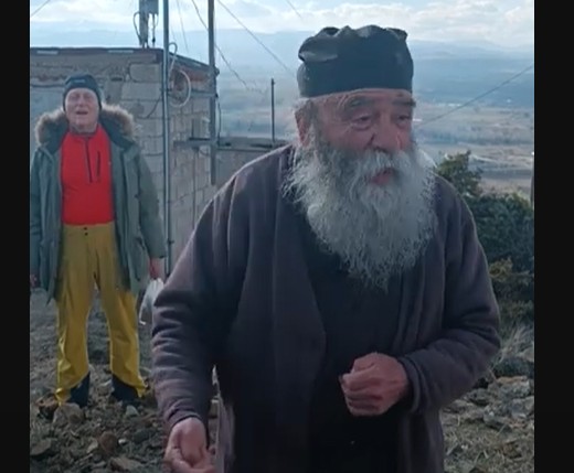 Δείτε το βίντεο “Ομιλία γέροντος Δοσιθέου στο Μαύρο βουνό της Καστοριάς” στο YouTube