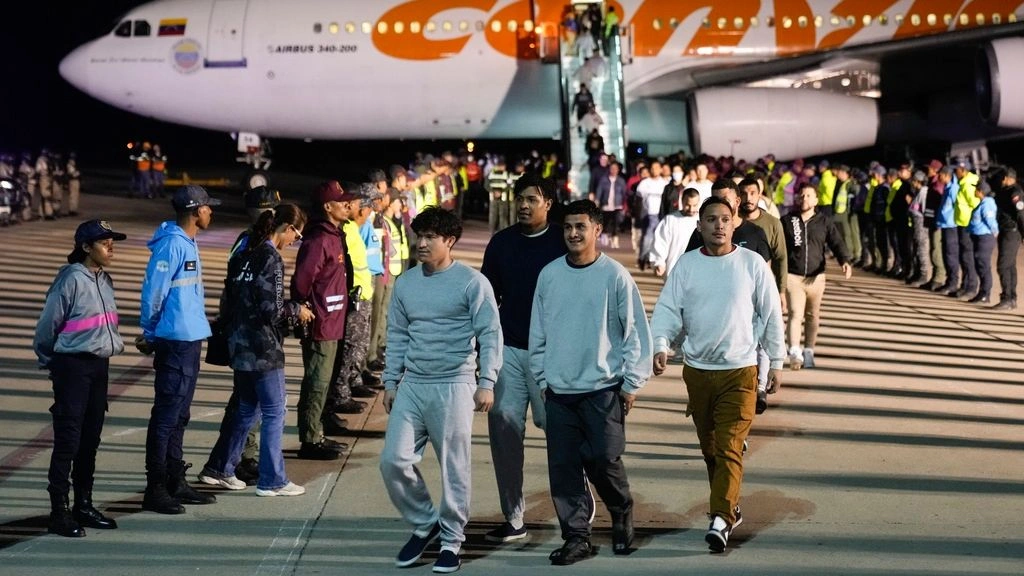 ΗΠΑ: «Ναι» με αστερίσκο στις απελάσεις μεταναστών με νόμο του 18ου αιώνα 